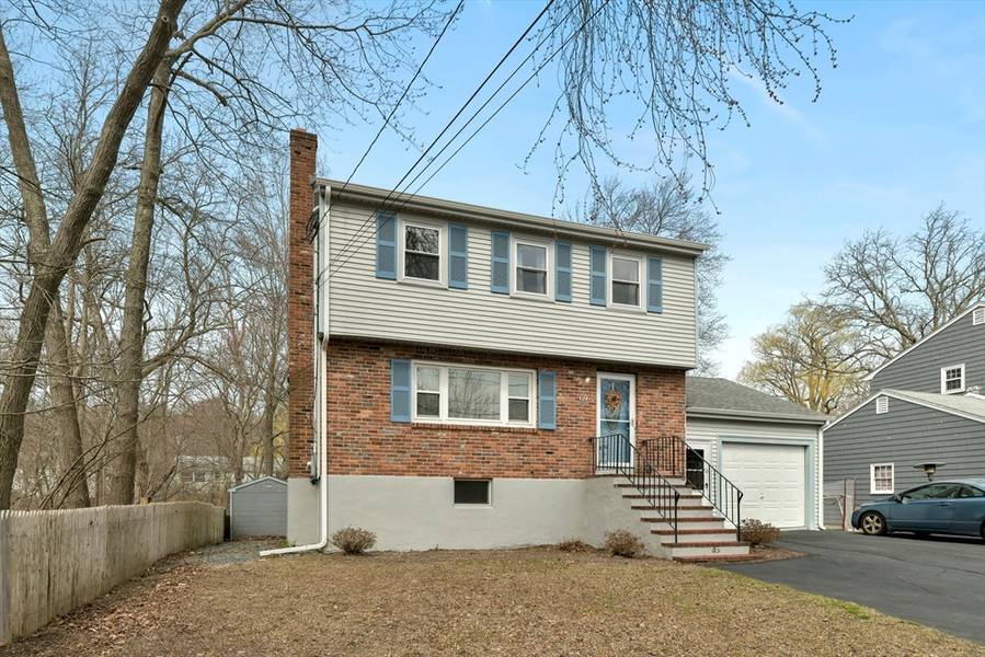 69 Goshen Rd, Dedham, MA 02026