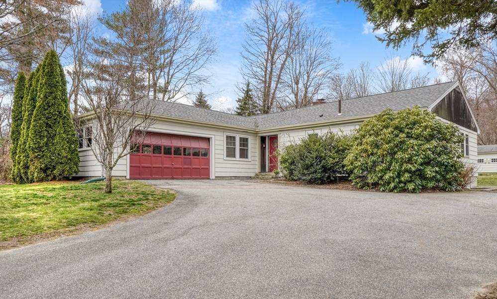 153 Thatcher Street, Westwood, MA 02090