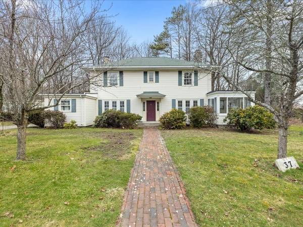 37 Prospect Street, Shrewsbury, MA 01545