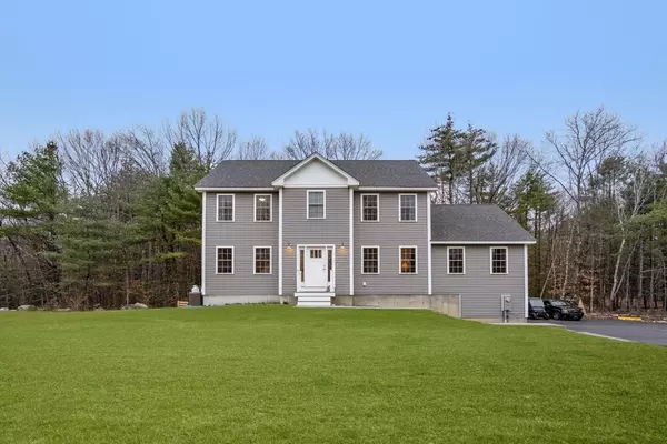 813 Chase Rd, Lunenburg, MA 01462