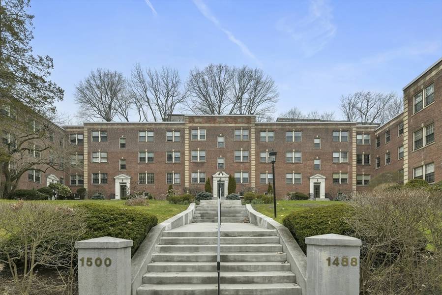 1490 Beacon Street #1A, Brookline, MA 02446