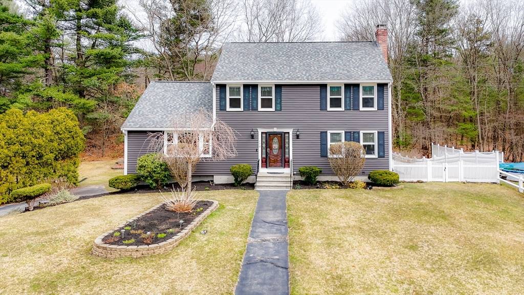 170 Judith E Dr, Tewksbury, MA 01876