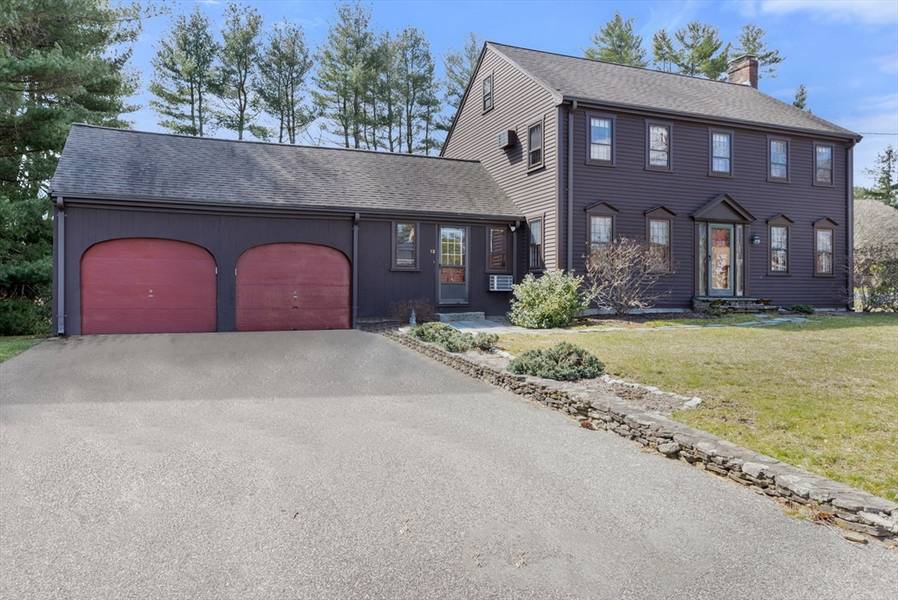 12 Pinegrove Rd, Hingham, MA 02043