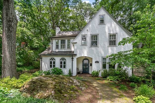 20 Colburn Rd, Wellesley, MA 02481