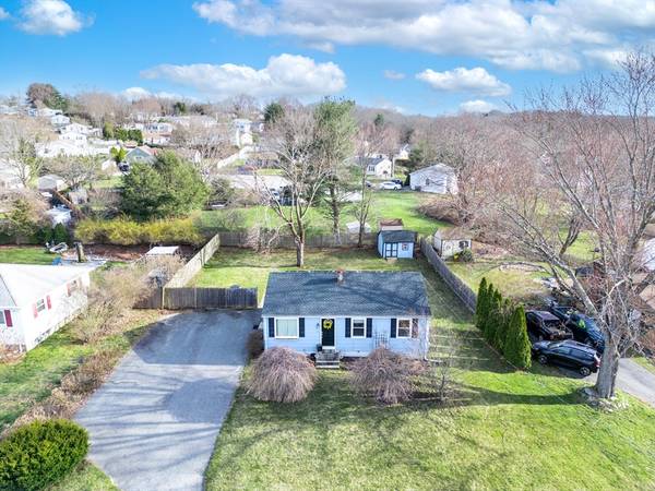 91 Diana Drive, Woonsocket, RI 02895