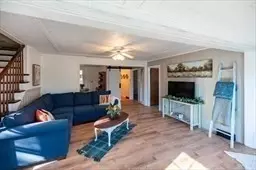 Sutton, MA 01590,24 Tucker Ln