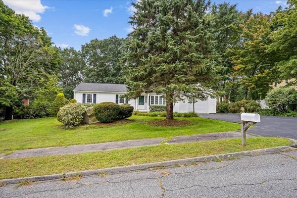 4 Franks Lane, Dudley, MA 01571