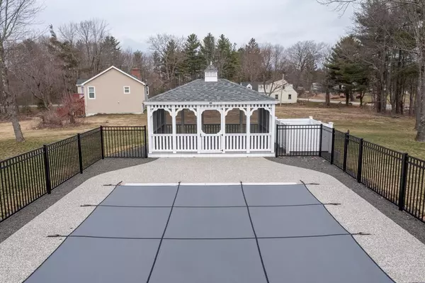 Paxton, MA 01612,899 Pleasant Street