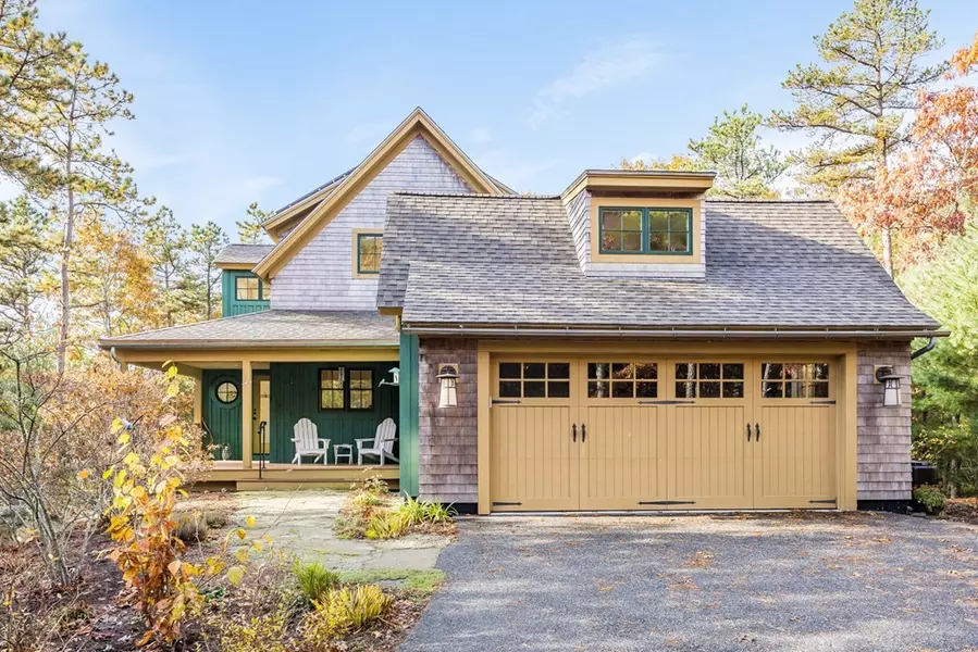 12 Hickorywood, Plymouth, MA 02360