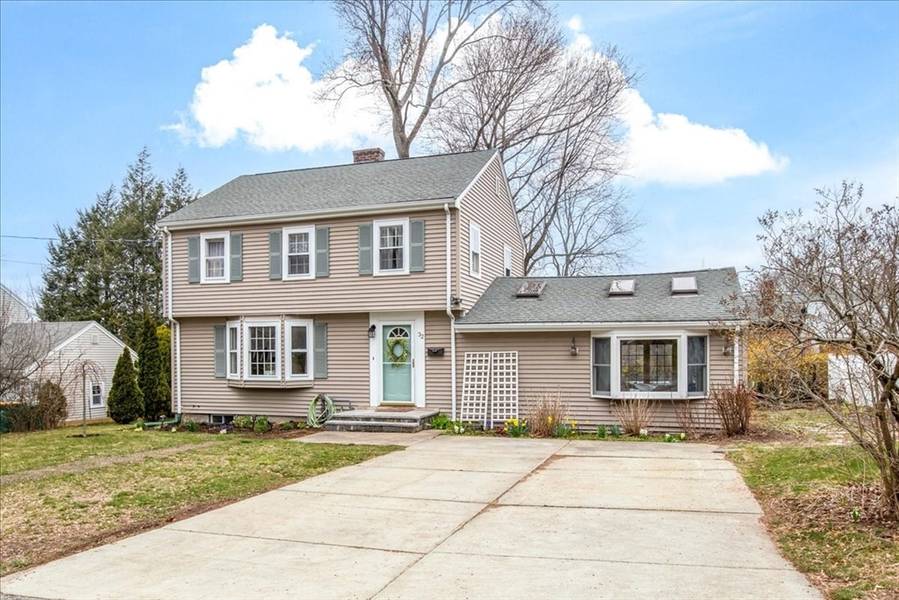 32 Earle St, Norwood, MA 02062