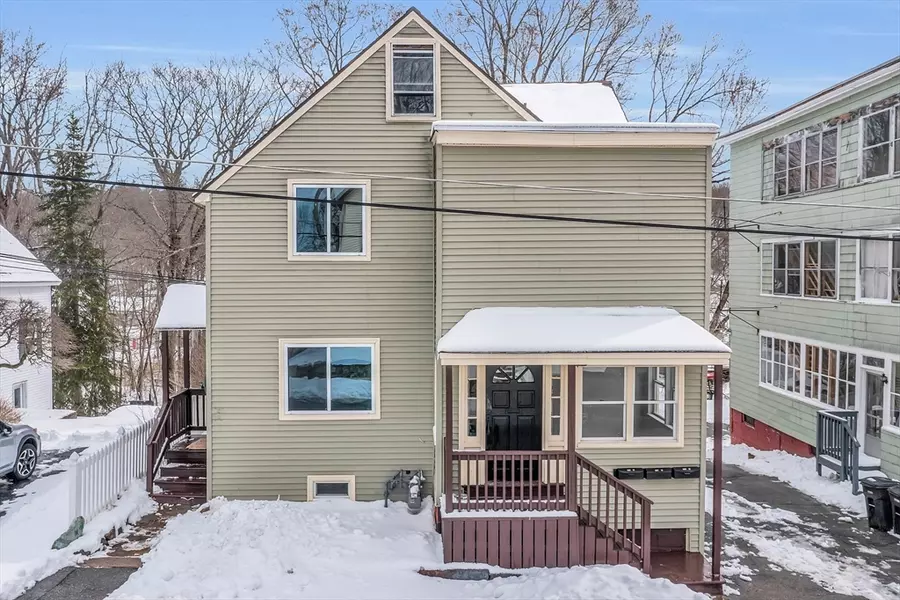 73 Ash St, Gardner, MA 01440