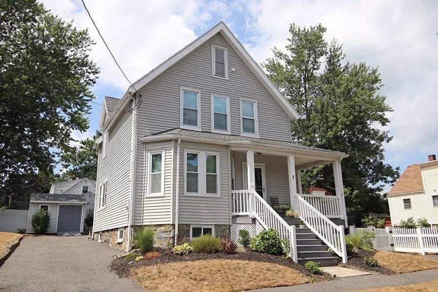 7 Garfield Ave, Saugus, MA 01906