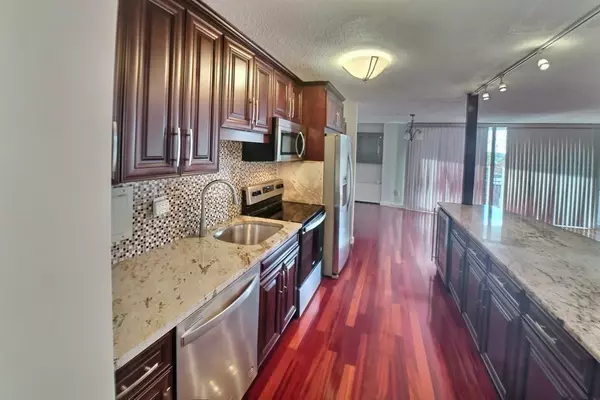 Brookline, MA 02446,60 Longwood Ave #603