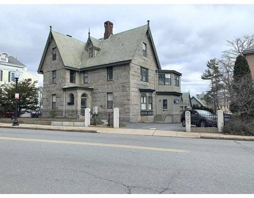 412 County St #2S, New Bedford, MA 02740