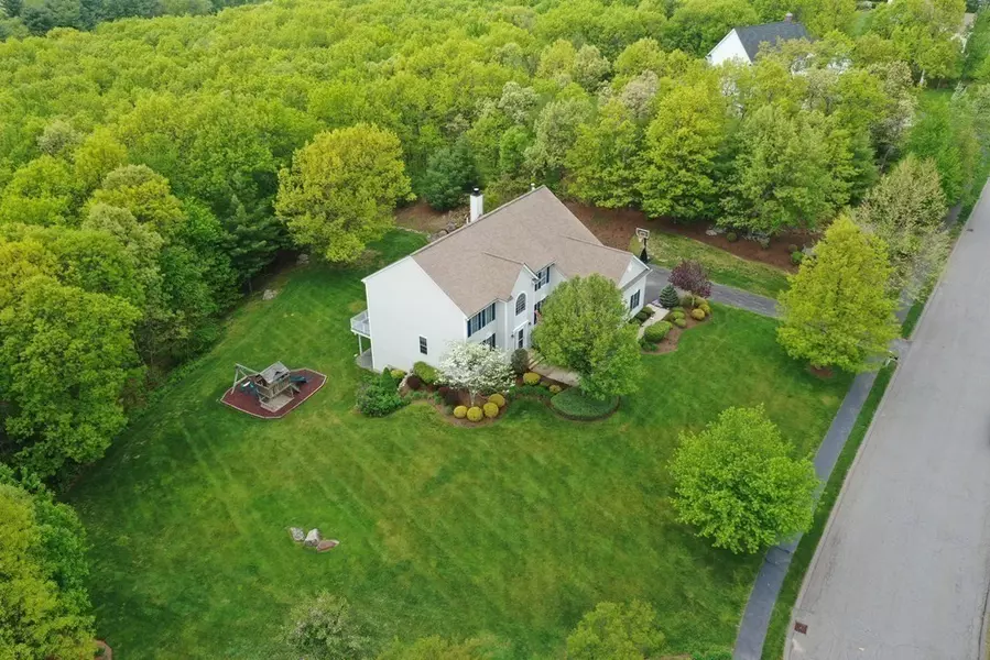 19 Maple Way, Boylston, MA 01505