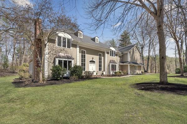 84 Phillips Rd, Sudbury, MA 01776