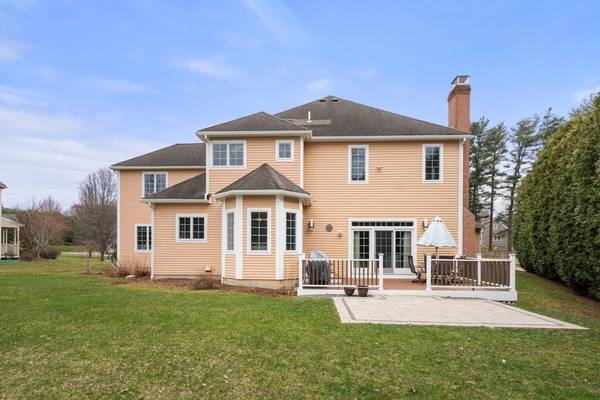 Wayland, MA 01778,6 Spencer Cir