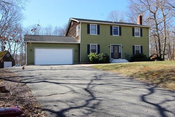 16 Billys Lane, Freetown, MA 02717