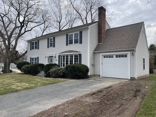 41 Spring Terrace, Shrewsbury, MA 01545