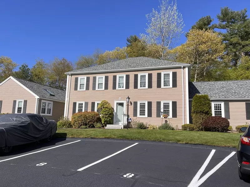 25 Reservoir Rd #D9, Pembroke, MA 02359