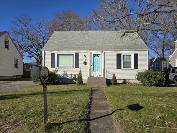 Seekonk, MA 02771,42 Pine St