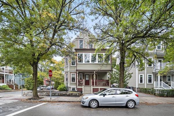 210 Willow Ave #3, Somerville, MA 02144