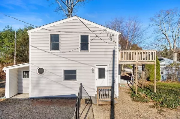 Norton, MA 02766,21 Robinson Ln
