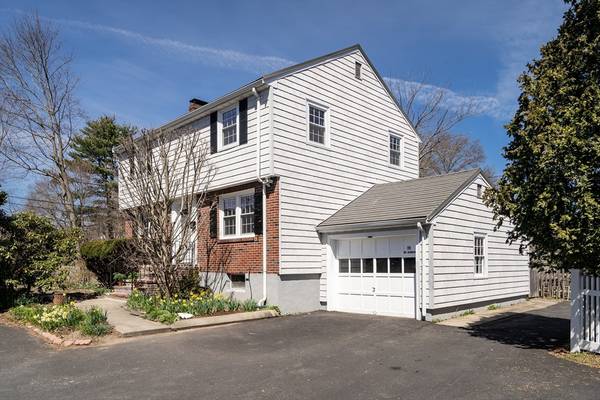 71R Mount Vernon Street, Boston, MA 02132