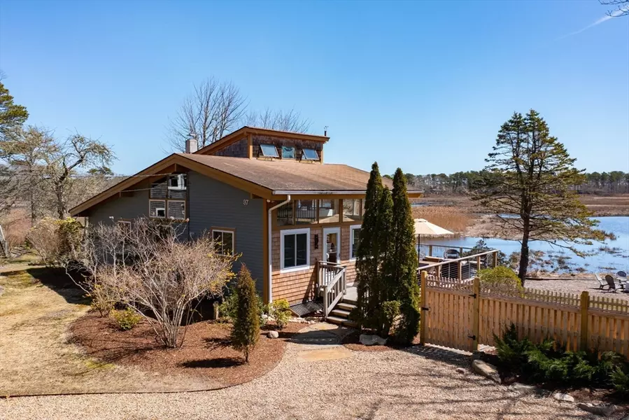 97 Bells Neck Road, Harwich, MA 02671