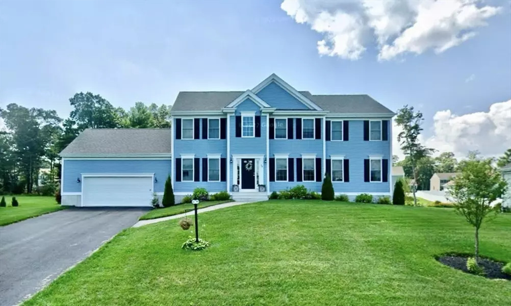 64 Sparrow Way, Raynham, MA 02767