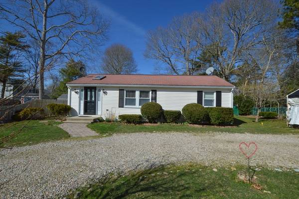 10 Sachem Drive, Falmouth, MA 02536