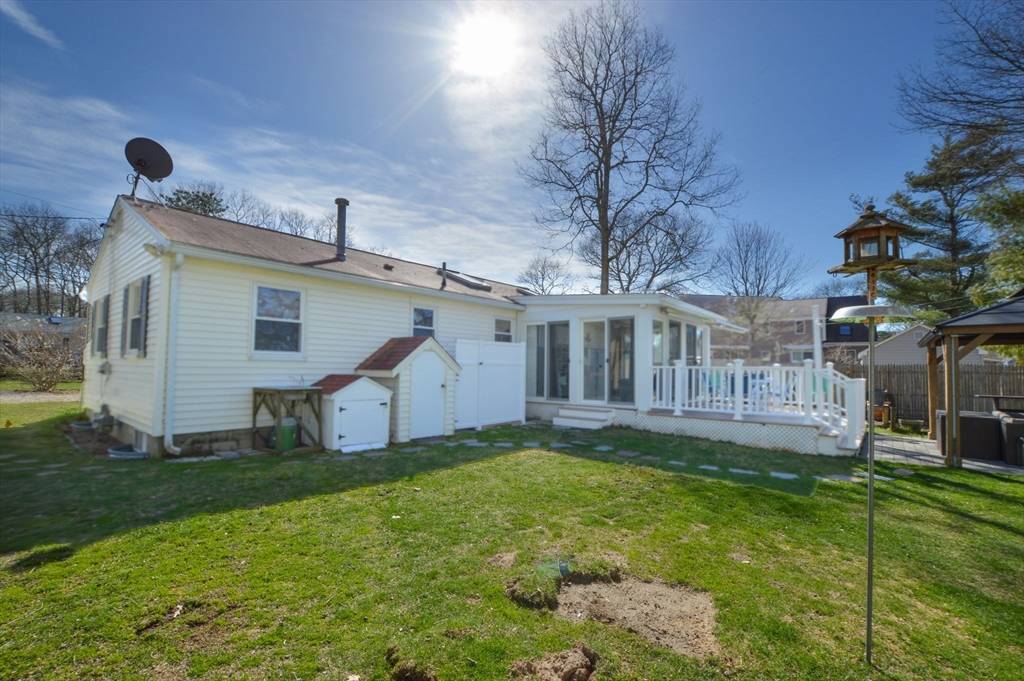 Falmouth, MA 02536,10 Sachem Drive