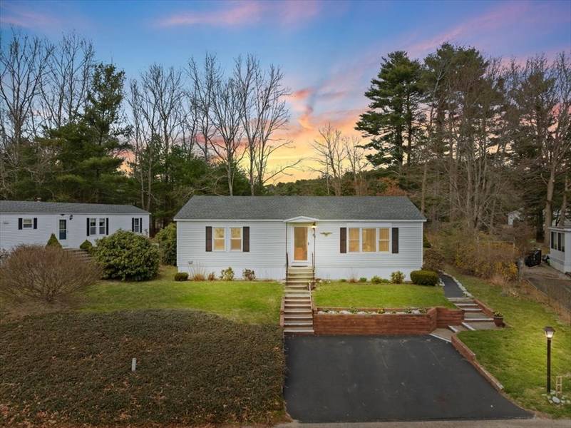 21 Bayberry Lane, Kingston, MA 02364