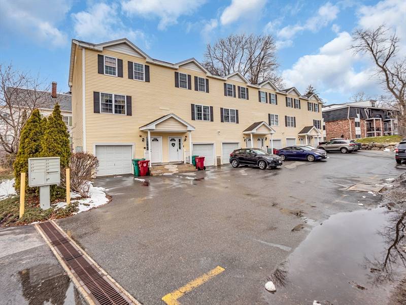 127 Hildreth #1, Lowell, MA 01850