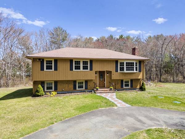 Hanson, MA 02341,158 Bay State Cir