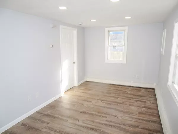 Norton, MA 02766,22 Juniper Rd