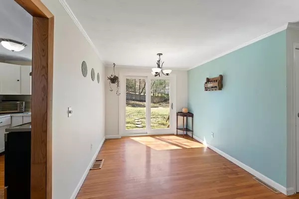 Coventry, RI 02816,379 Arnold Ave