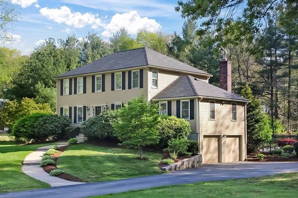 14 Wadsworth Farm Rd, Franklin, MA 02038