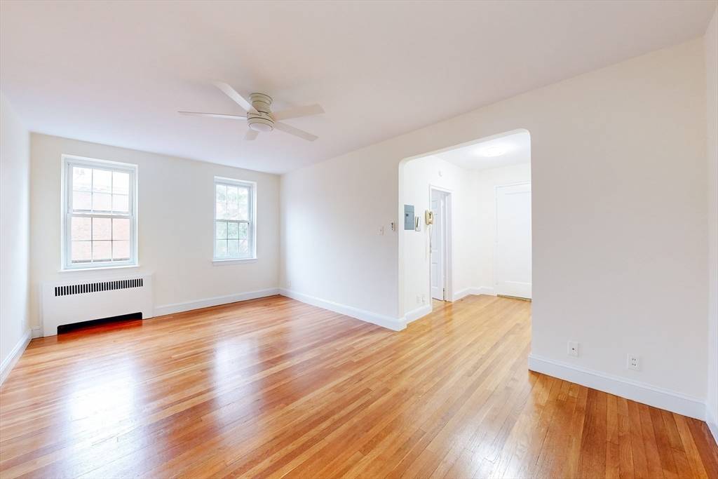 Cambridge, MA 02138,14 Ware St #44