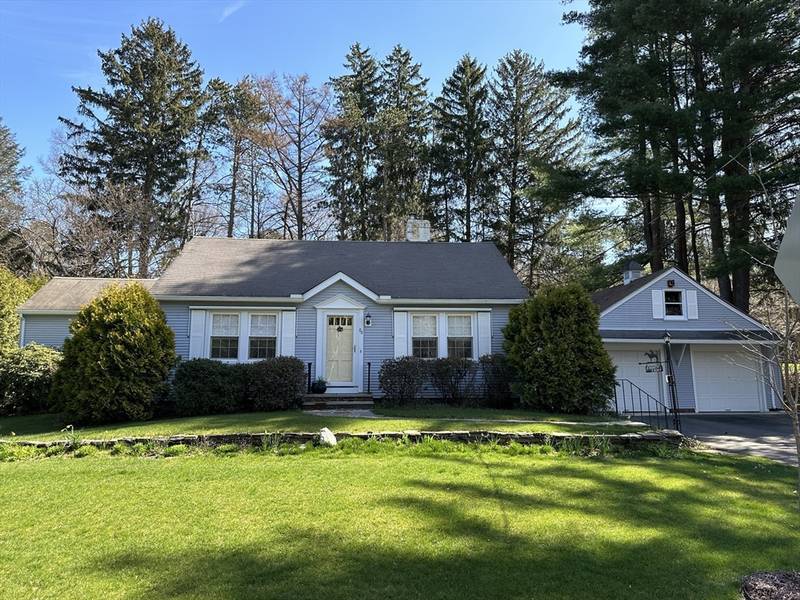 88 Blue Hills Rd, Amherst, MA 01002