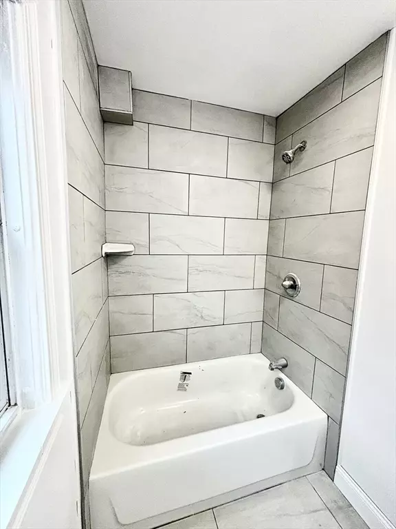 Spencer, MA 01562,48 Mechanic St