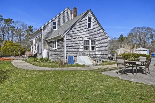 48 Red Brook Road, Falmouth, MA 02536