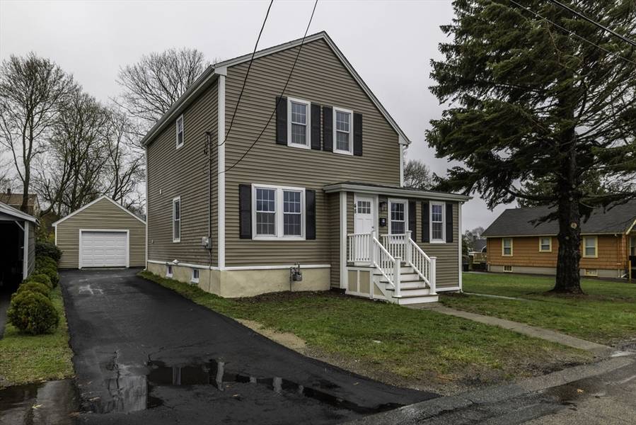 48 Johnson St, Somerset, MA 02726