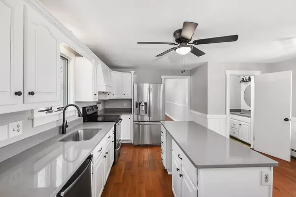 Mendon, MA 01756,8 Harrington Street