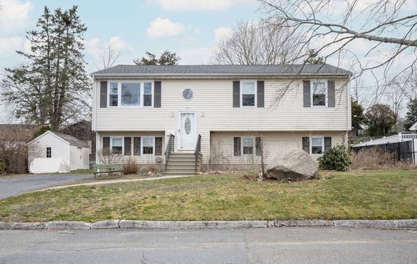 80 Foxborough St, New Bedford, MA 02746