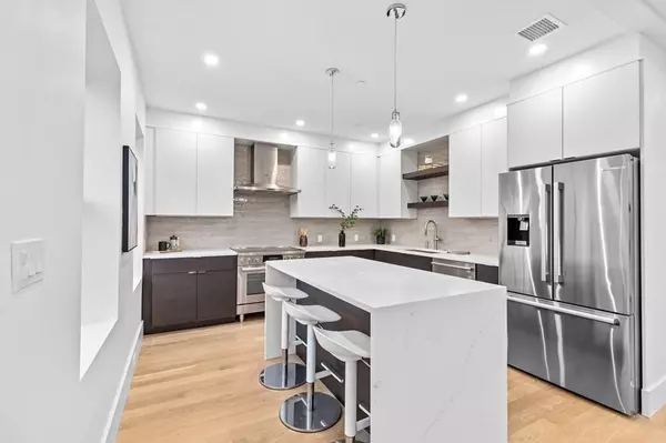 Brookline, MA 02446,65 Pleasant Street, 3 #3