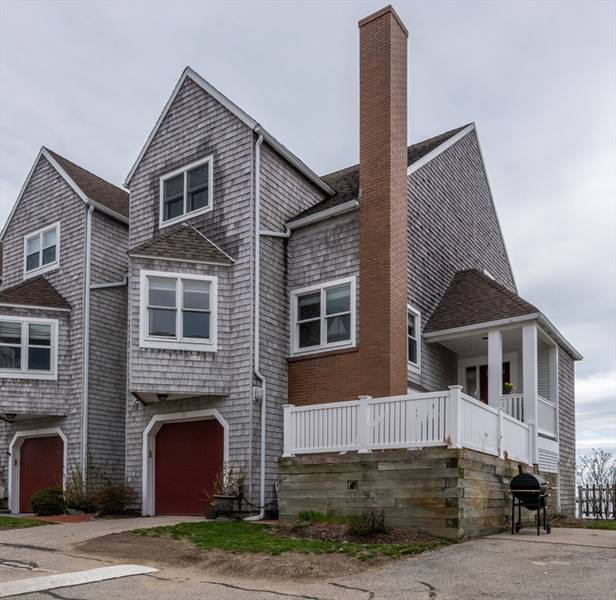 30 Marina Dr #30, Hull, MA 02045