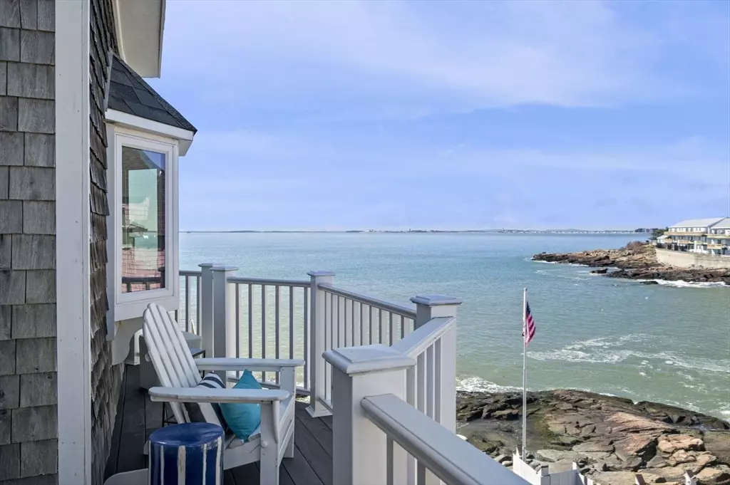 Nahant, MA 01908,20 Rollins Ave