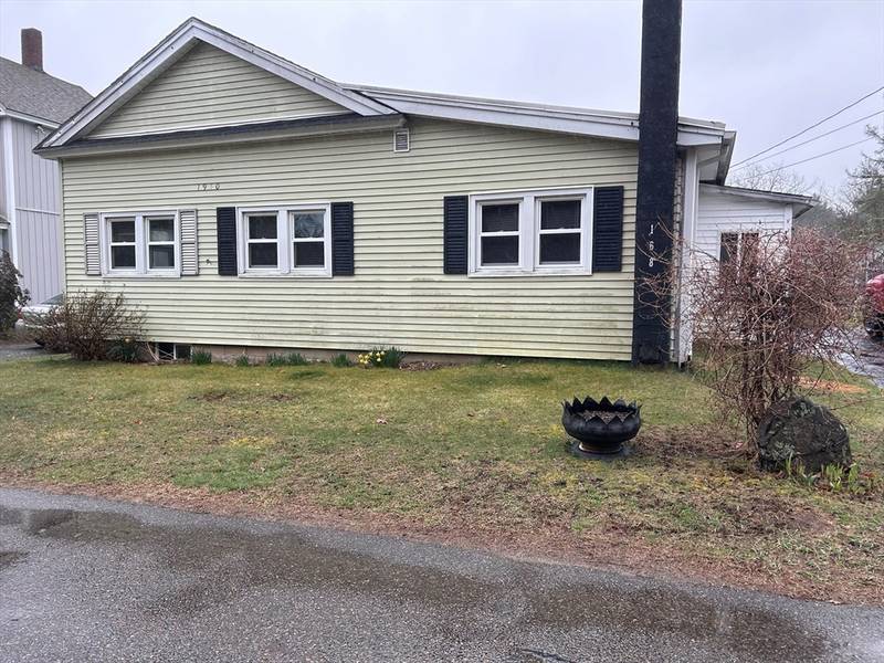 168 Pine St, Hardwick, MA 01037