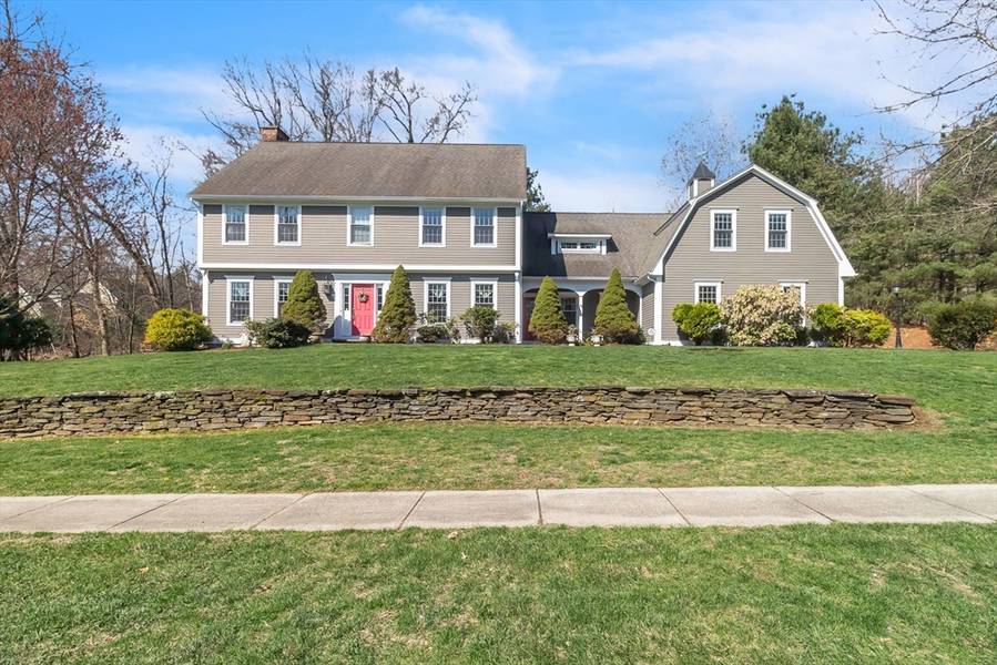 32 Sturbridge Lane, East Longmeadow, MA 01028